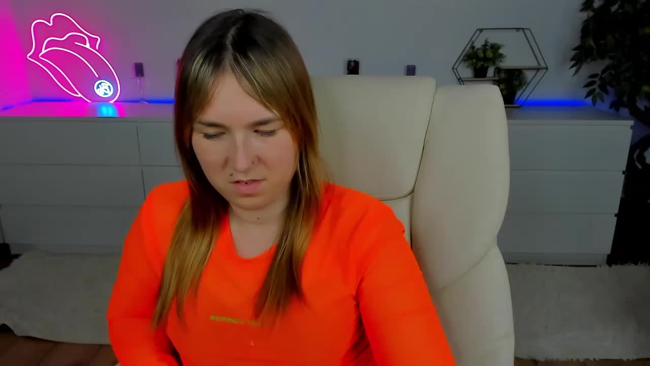 SofiiDarling Live Sex December 14, 2025