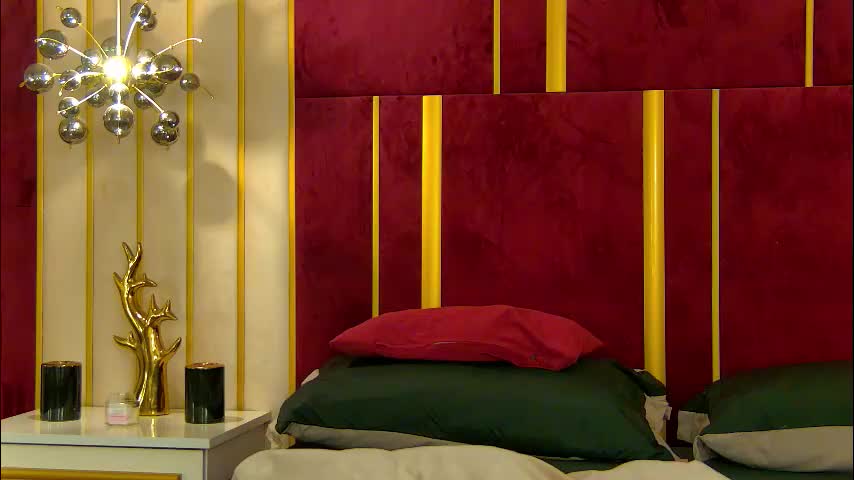 _hot_neighbour Live Sex December 13, 2025