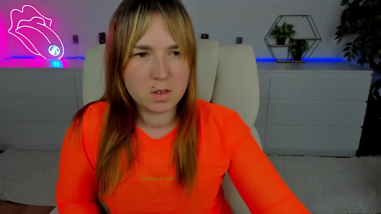 SofiiDarling Live Sex December 14, 2025