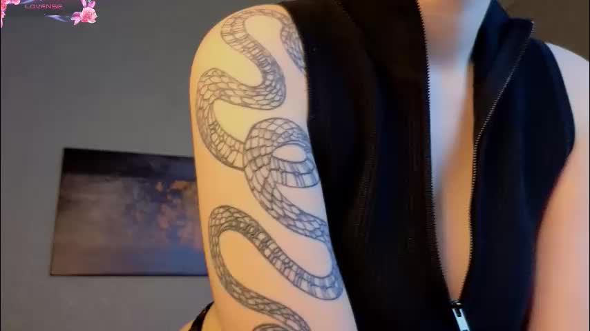 _b00bss_ Live Sex December 13, 2025