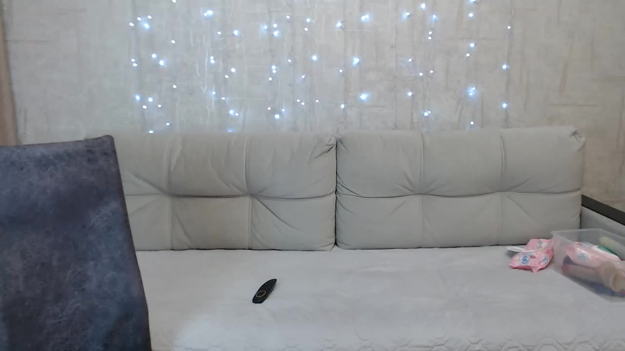 JenniferTheChic Live Sex December 17, 2025