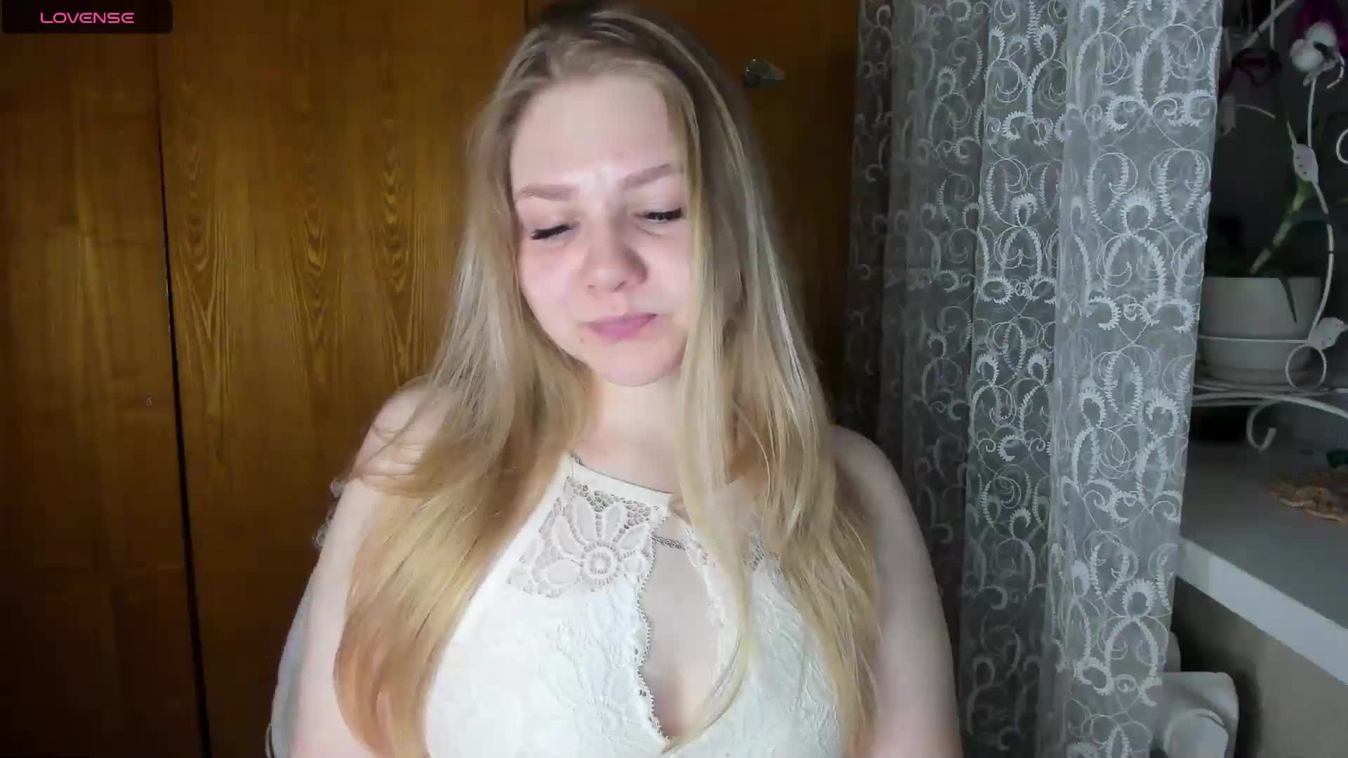 Emma-Frizea Live Sex December 13, 2025