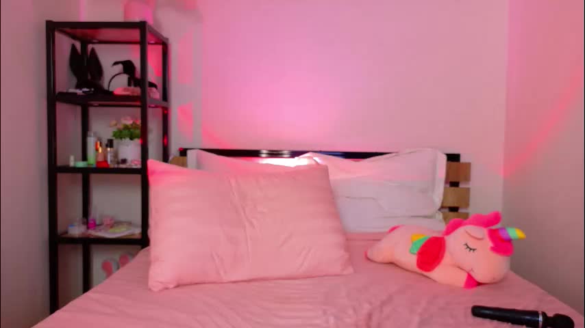 lovely_poppy Live Sex December 14, 2025