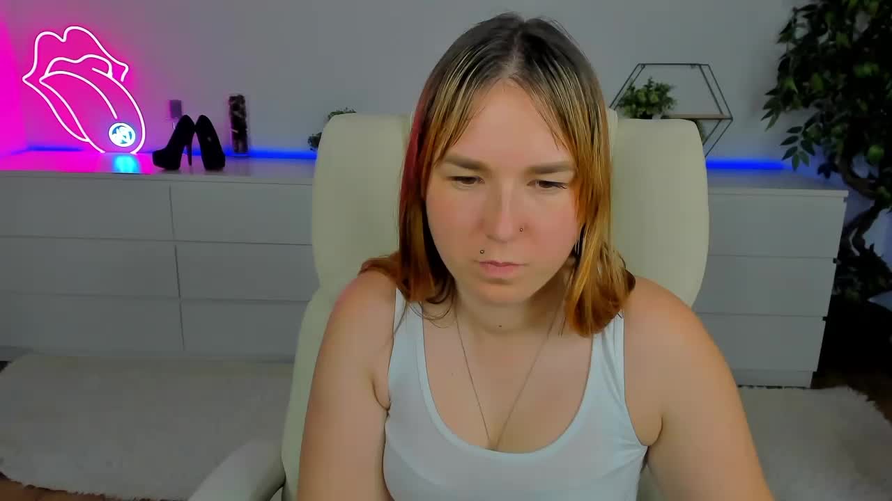SofiiDarling Live Sex December 14, 2025