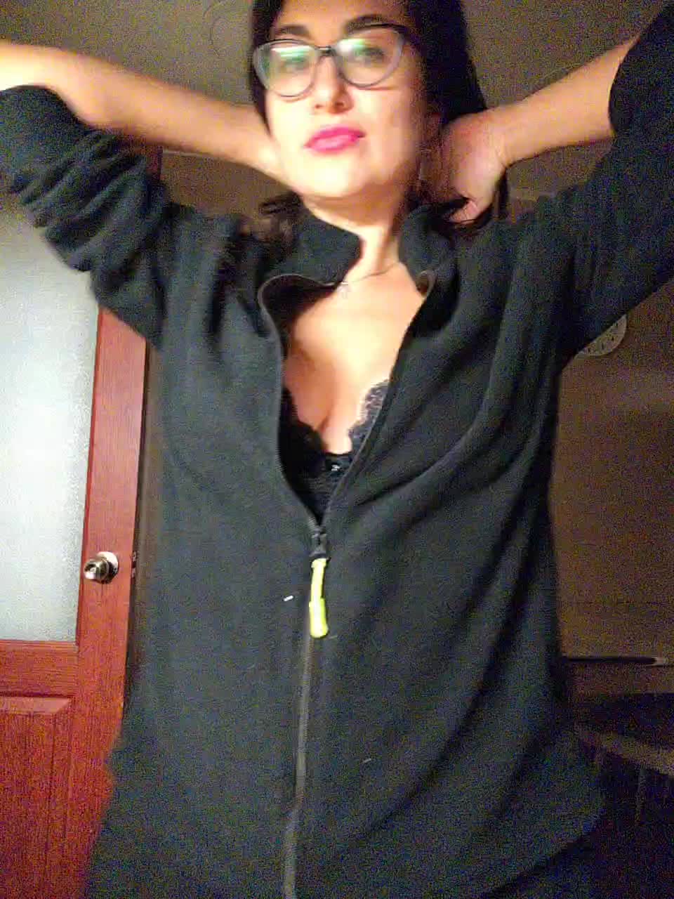 AlicaLovely Live Sex December 13, 2025