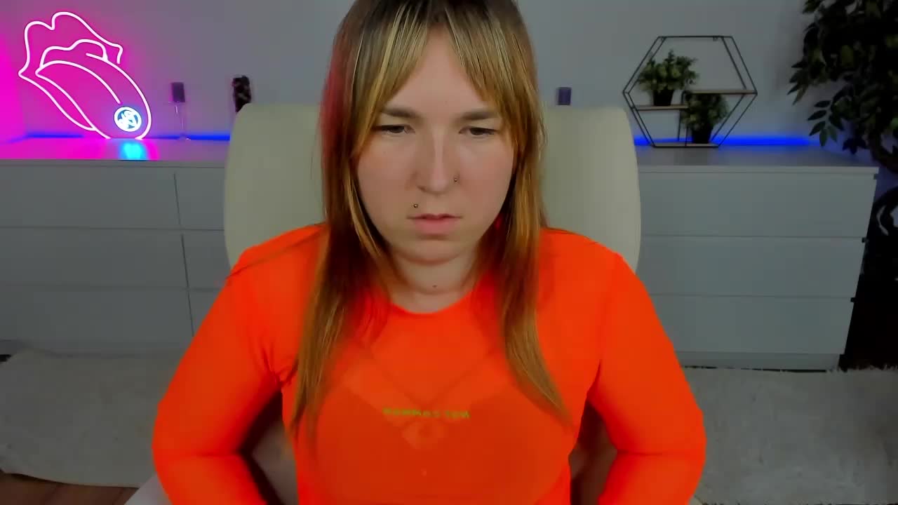 SofiiDarling Live Sex December 14, 2025