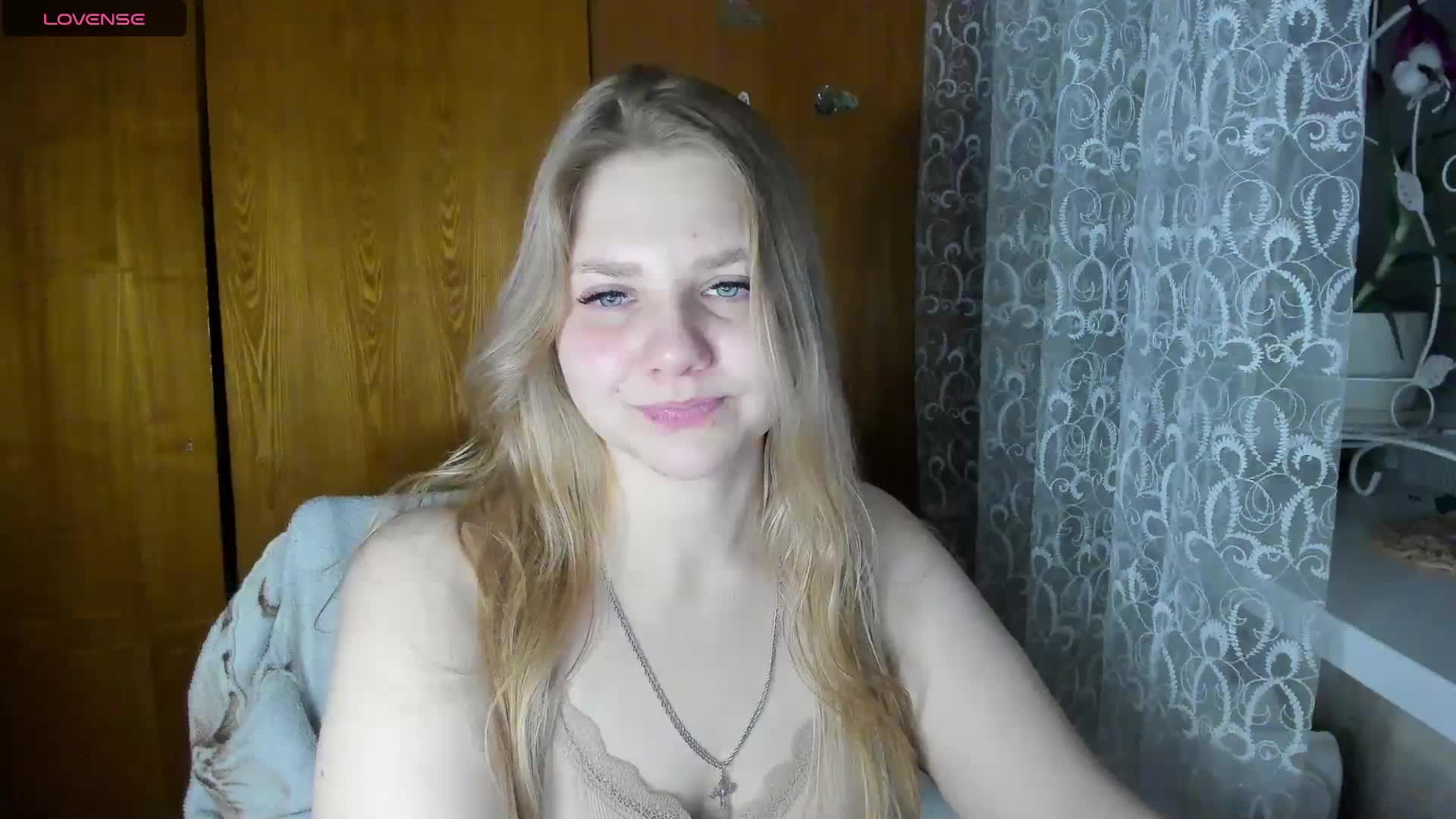 Emma-Frizea Live Sex December 13, 2025