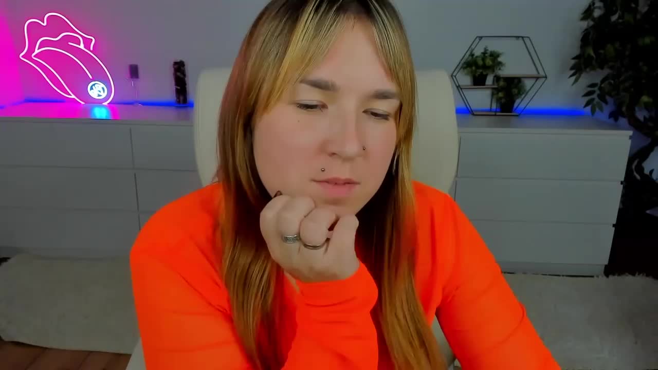 SofiiDarling Live Sex December 14, 2025