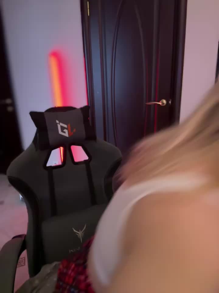 Love_Bri Live Sex November 21, 2025