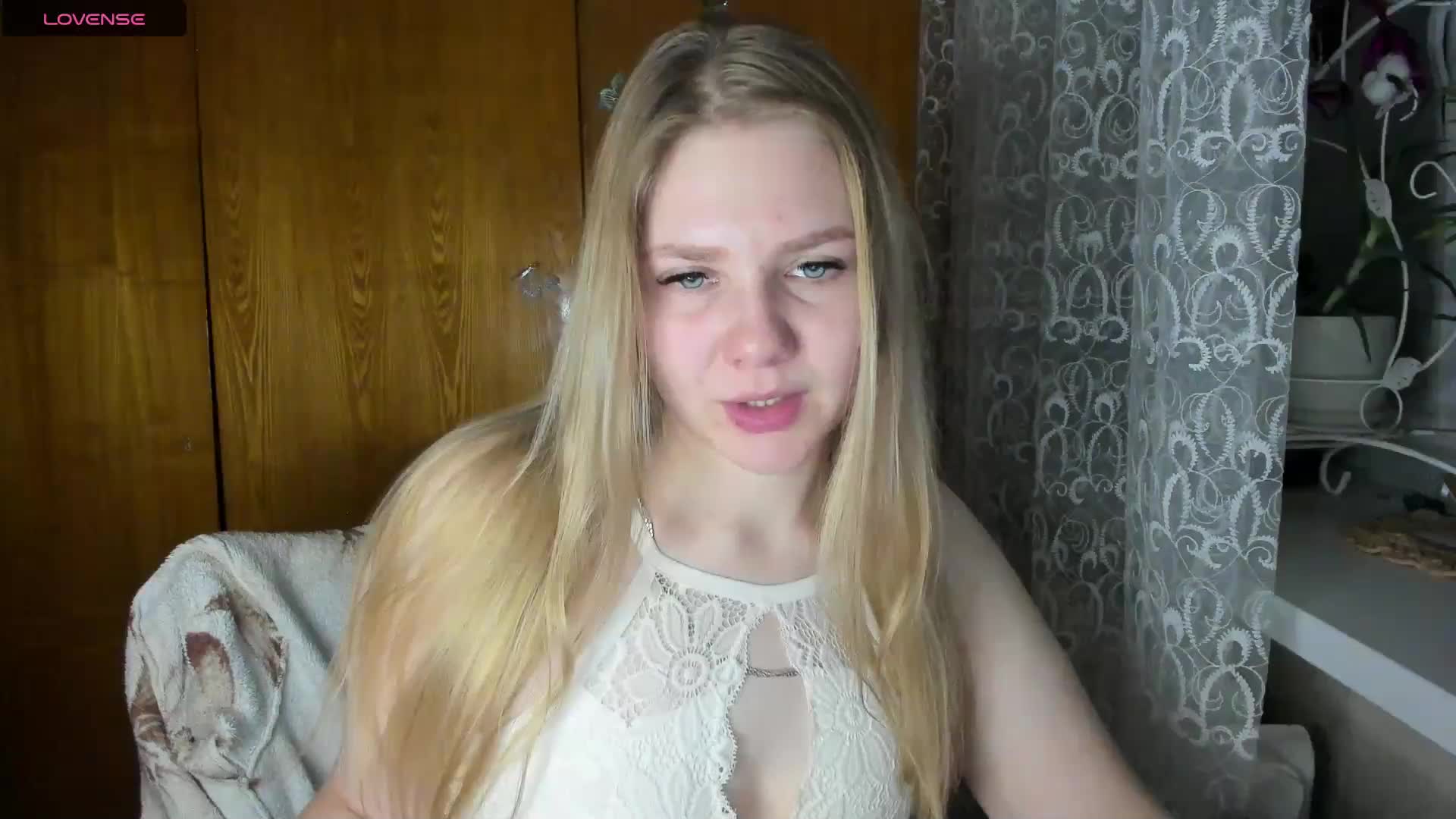 Emma-Frizea Live Sex December 13, 2025