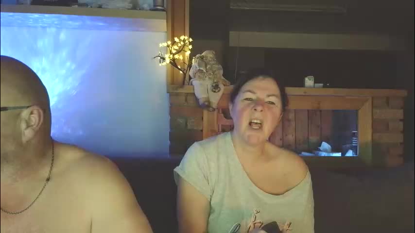 sanroom Live Sex December 14, 2025