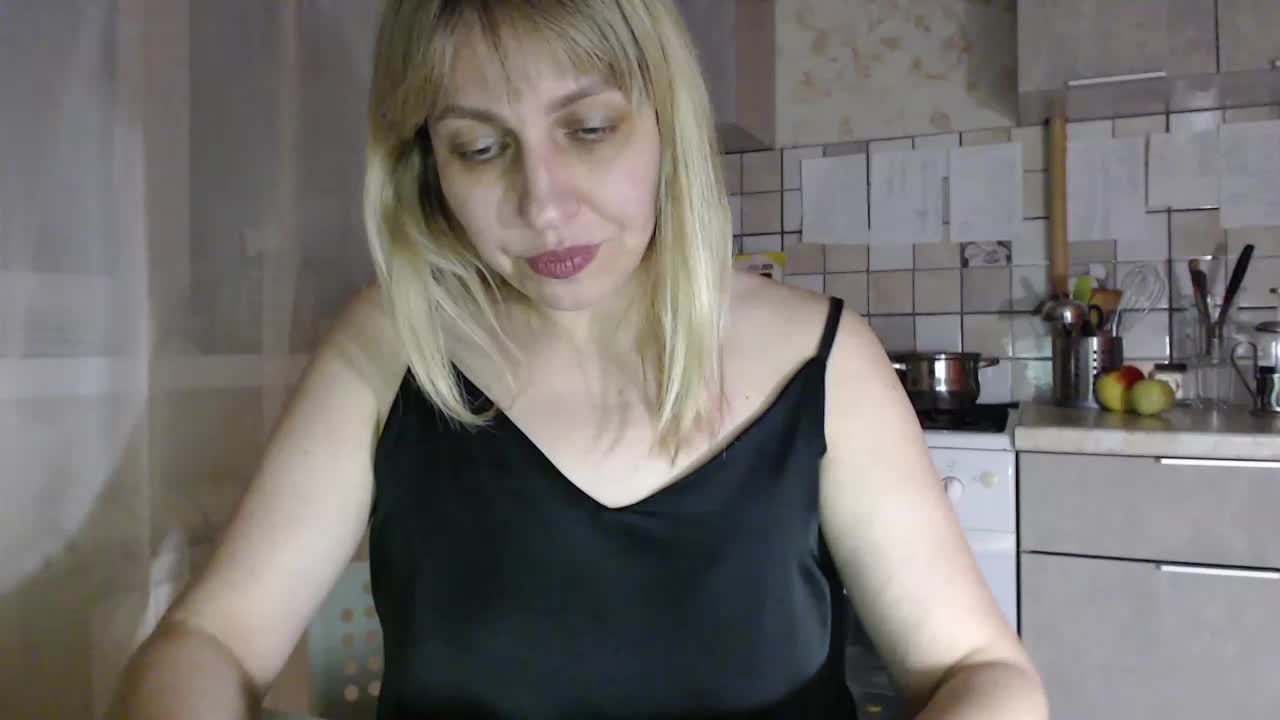 Karmella Live Sex November 22, 2025