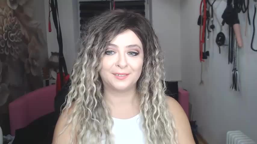 MISSwithDOLLS Live Sex December 15, 2025