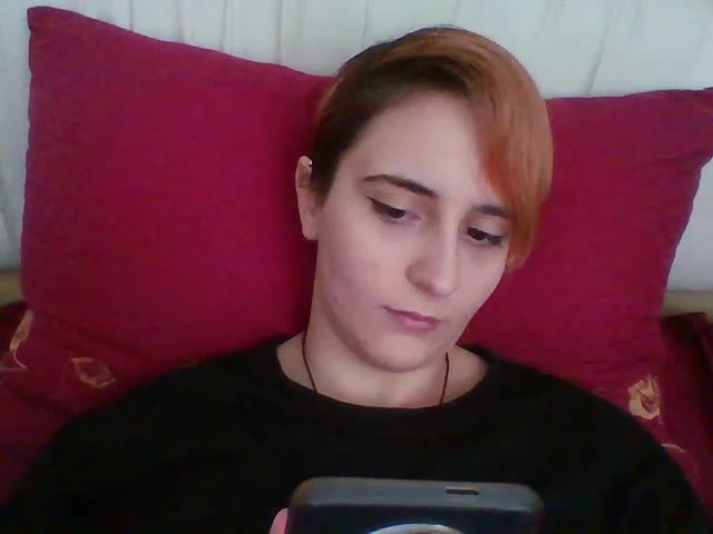 Hotredhead01 Live Sex December 13, 2025