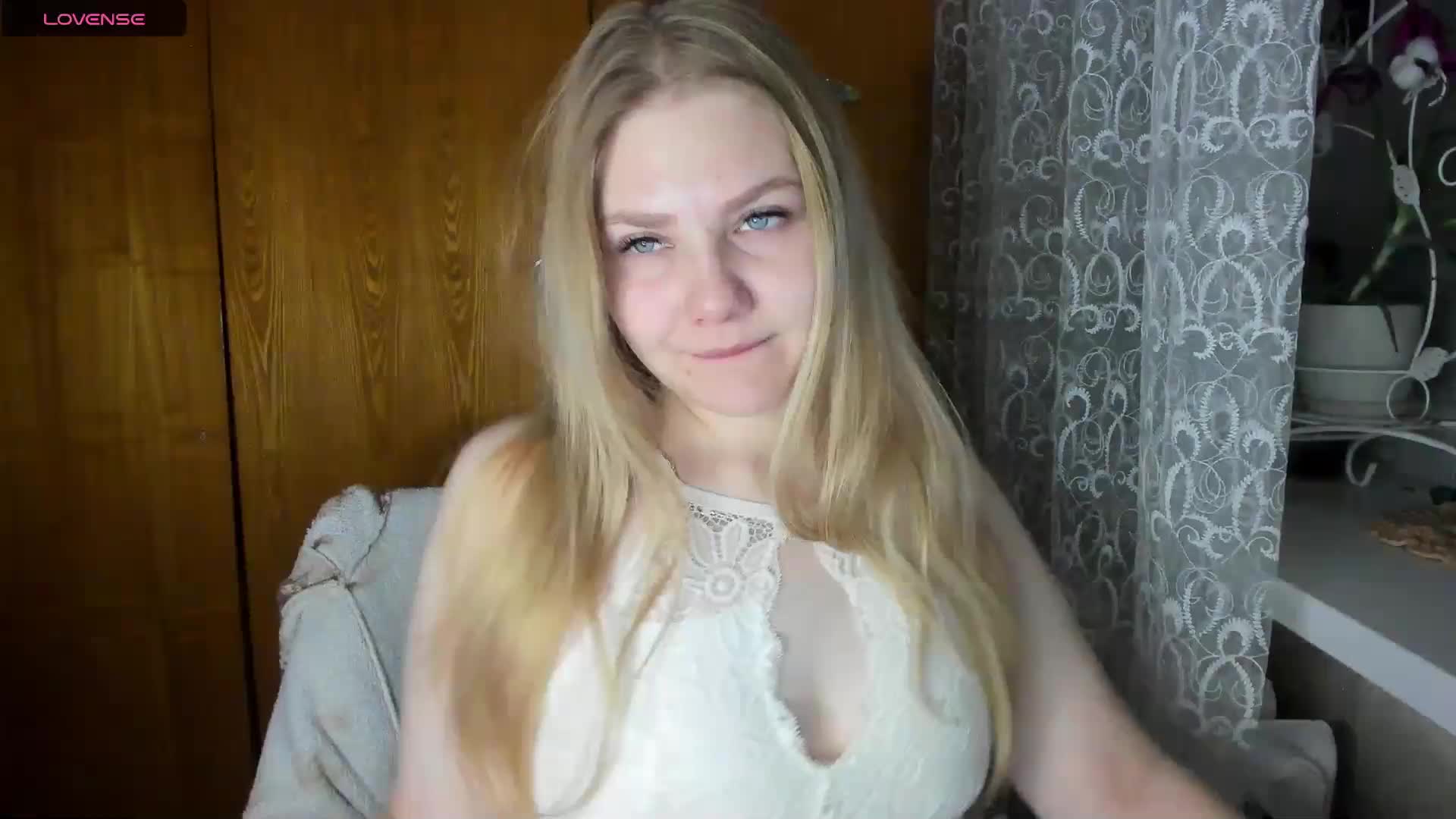 Emma-Frizea Live Sex December 13, 2025