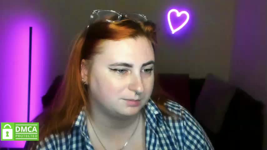 Aliciaredluv Live Sex November 22, 2025