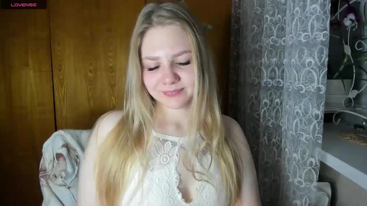 Emma-Frizea Live Sex December 13, 2025