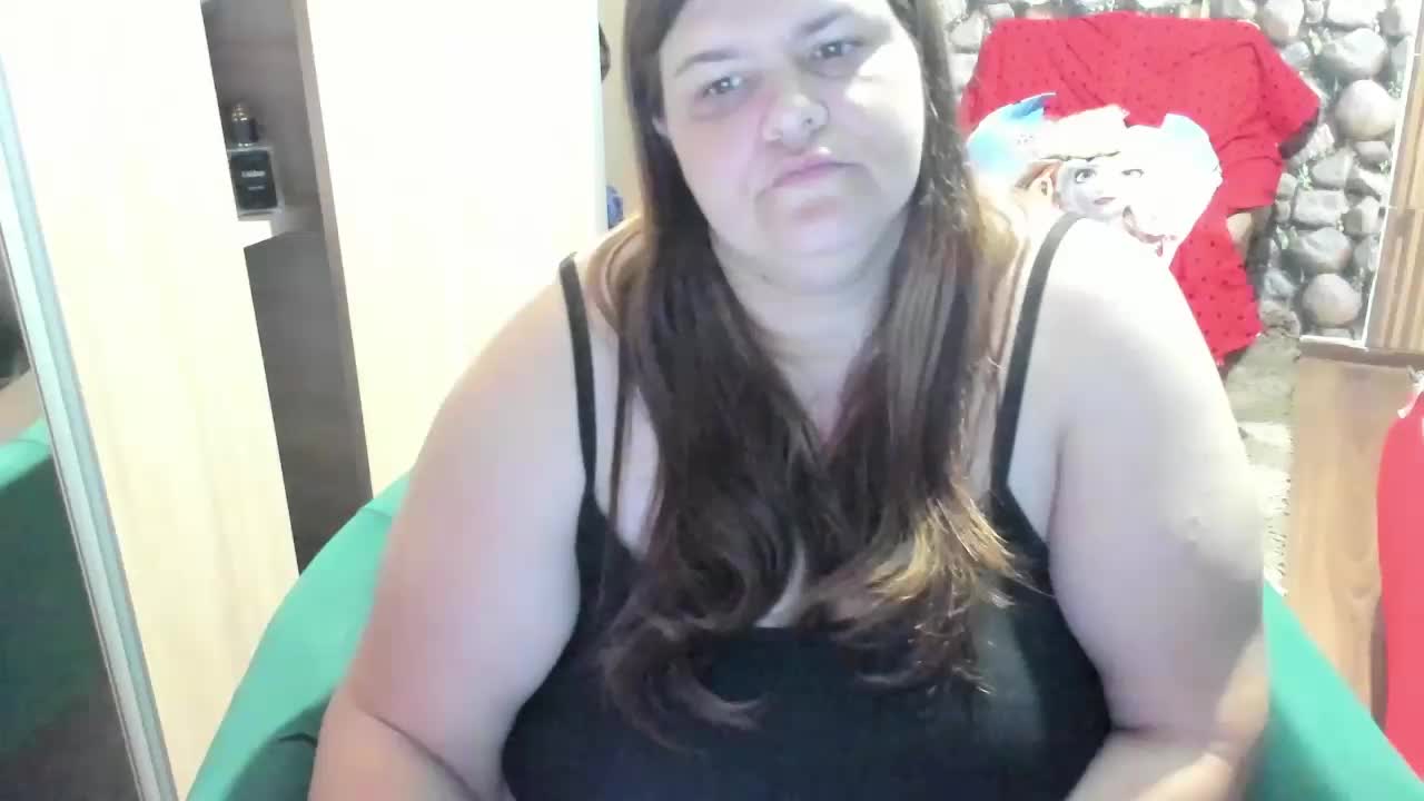 Ionysexylips69 Live Sex December 15, 2025