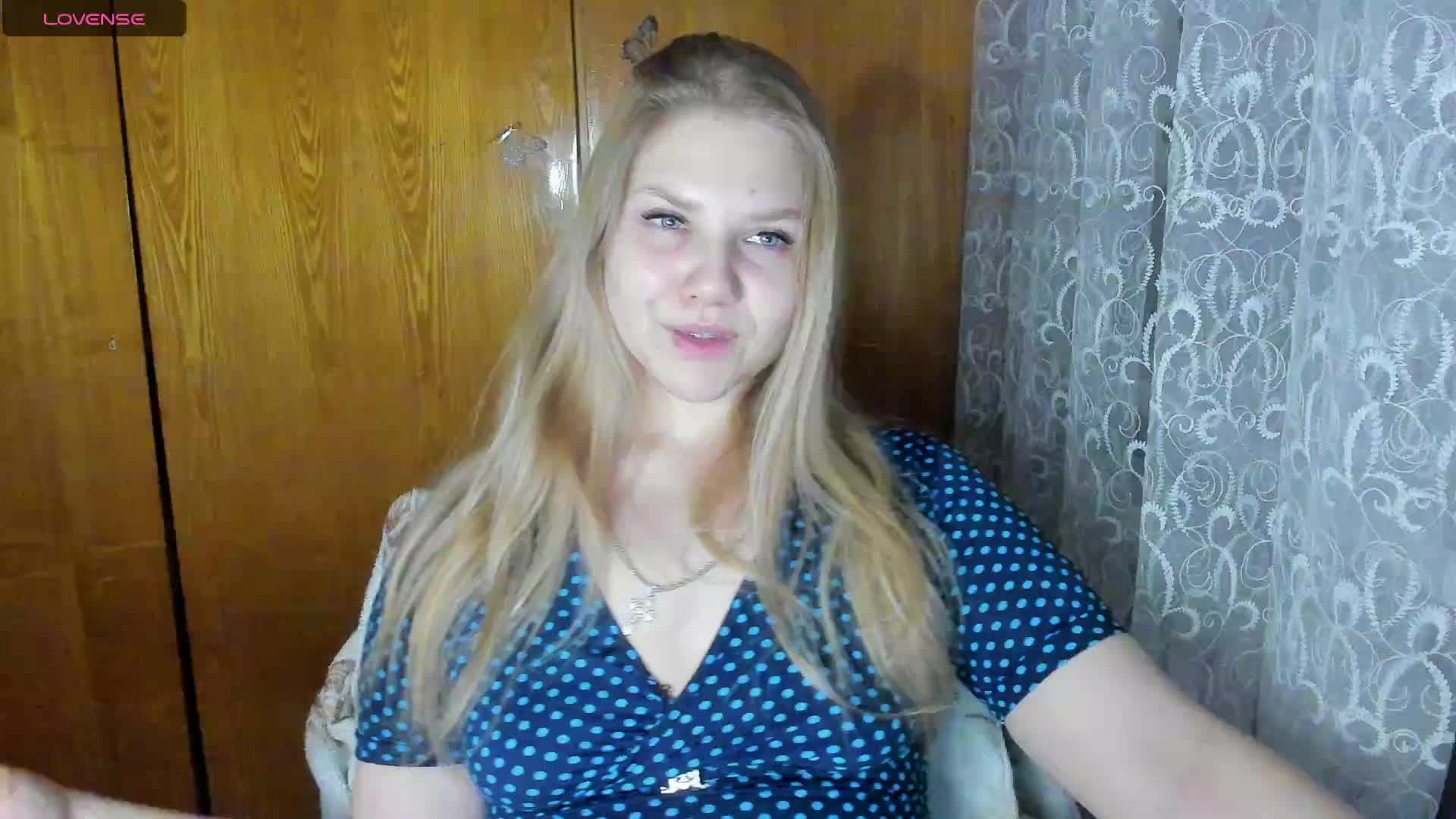 Emma-Frizea Live Sex December 13, 2025