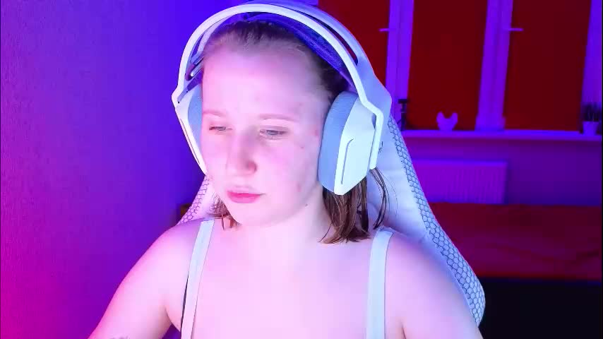 moon_avengers Live Sex December 13, 2025