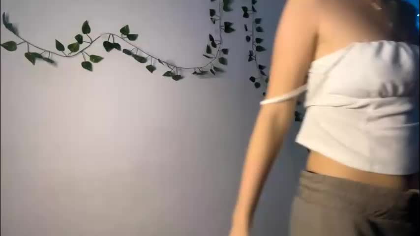 viviennebreihan Live Sex December 13, 2025