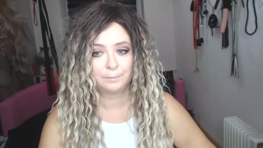 MISSwithDOLLS Live Sex December 15, 2025