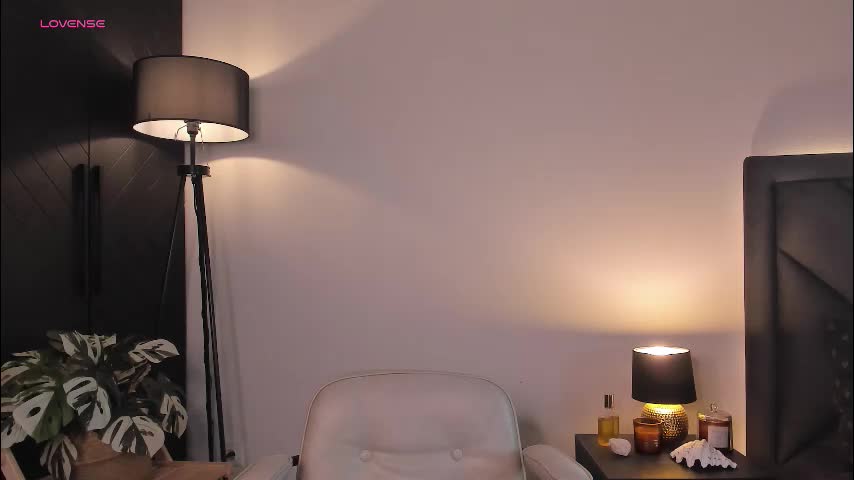 r_a_v_e_n Live Sex December 14, 2025