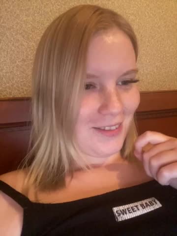 Amelia2004 Live Sex December 13, 2025