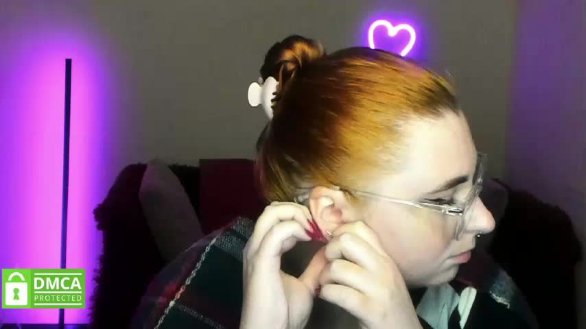 Aliciaredluv Live Sex November 22, 2025