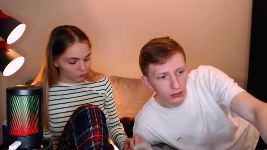 juliaanddima Live Sex December 15, 2025