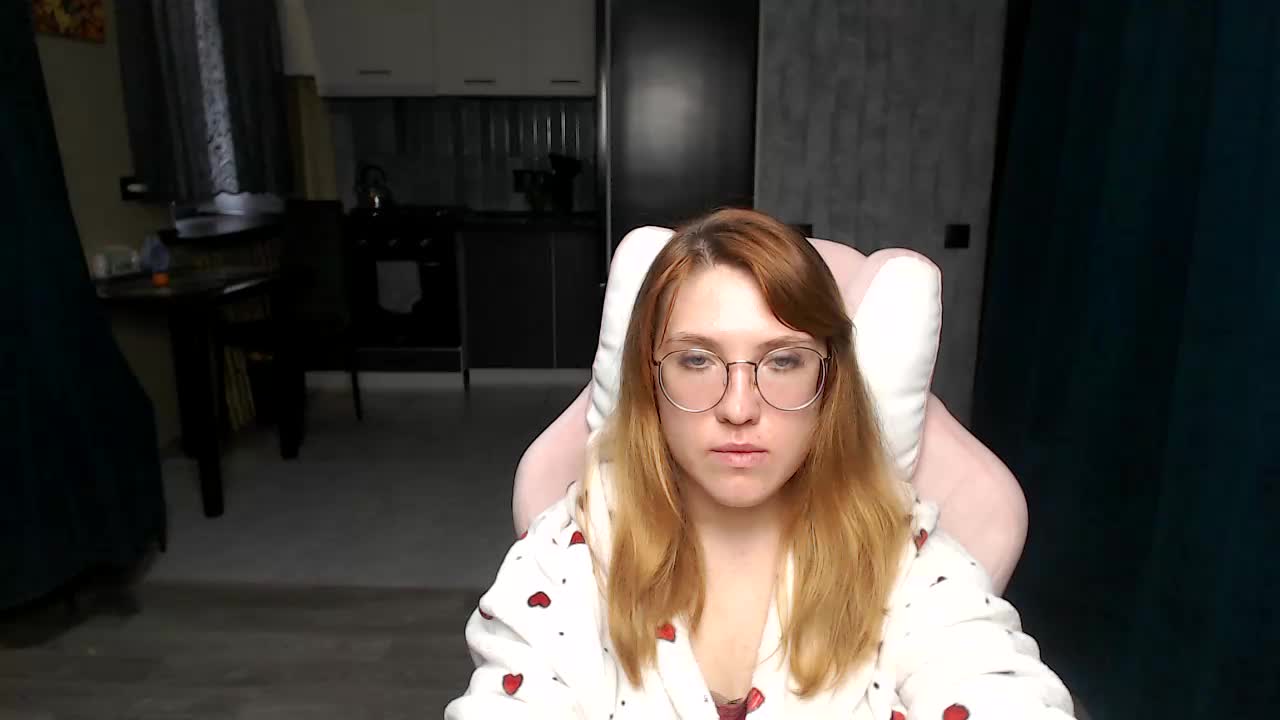 Regimasmile Live Sex December 13, 2025