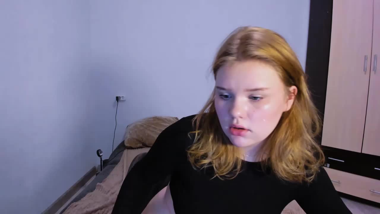 Lasey Live Sex December 13, 2025