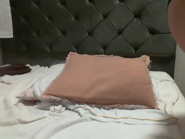 RuslanaFlower Live Sex December 13, 2025