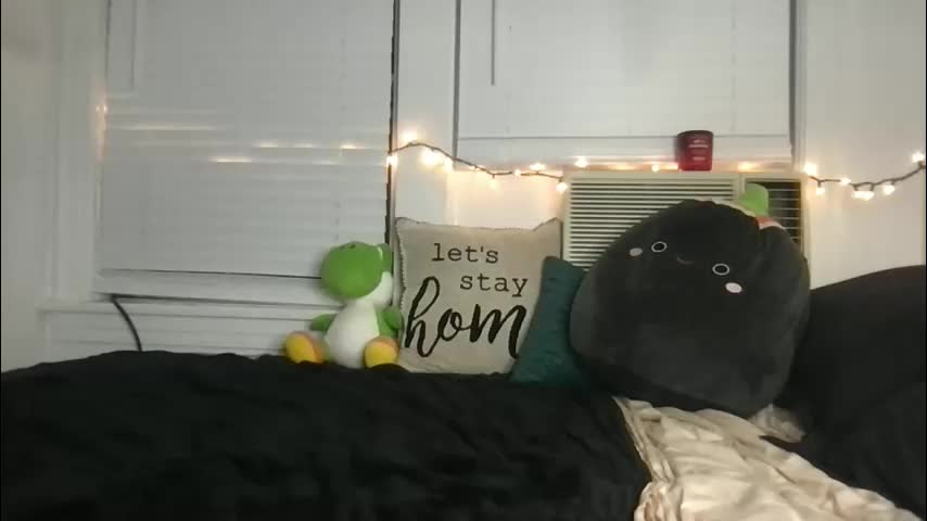 ursweetestlilly Live Sex December 15, 2025