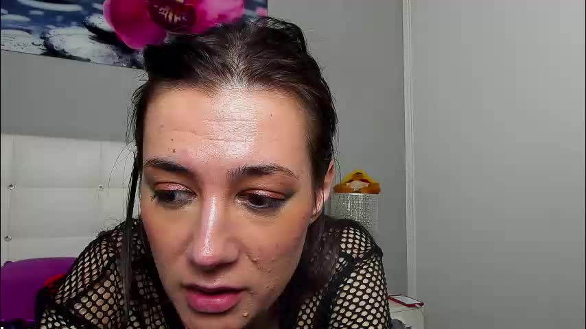 juliahunts Live Sex December 13, 2025