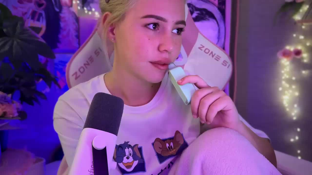 dikidii Live Sex November 24, 2025