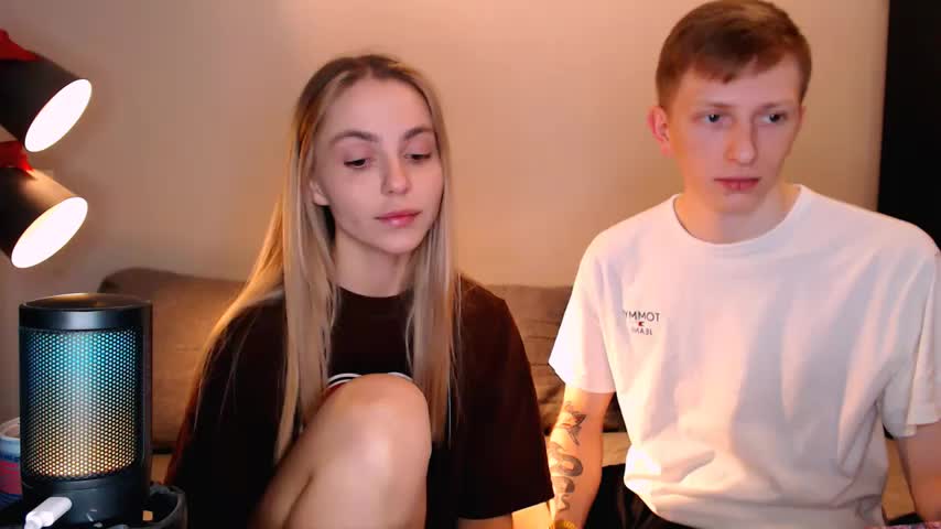 juliaanddima Live Sex December 15, 2025