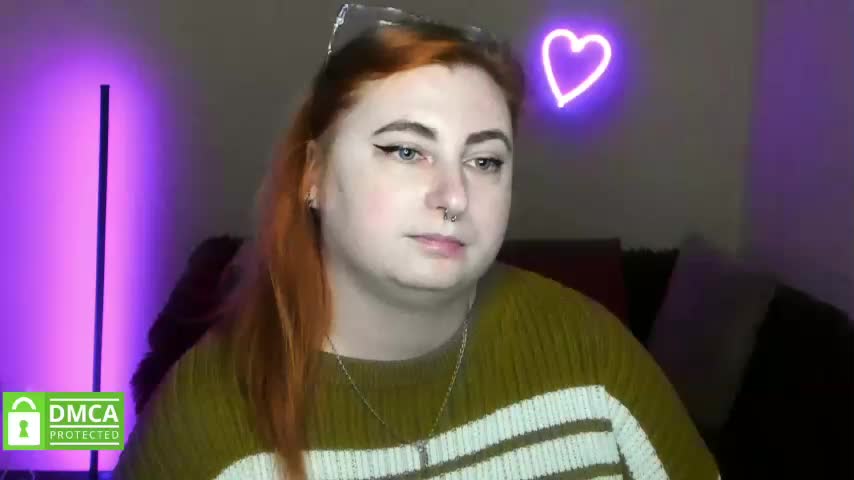 Aliciaredluv Live Sex November 24, 2025