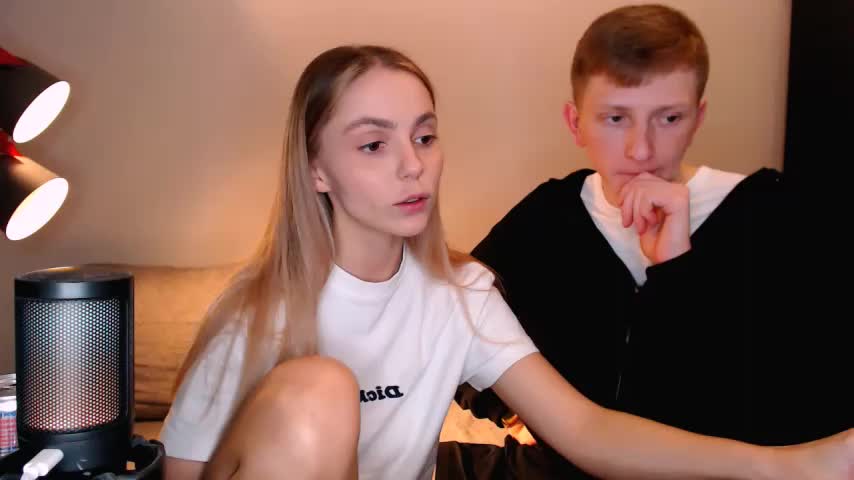 juliaanddima Live Sex December 15, 2025