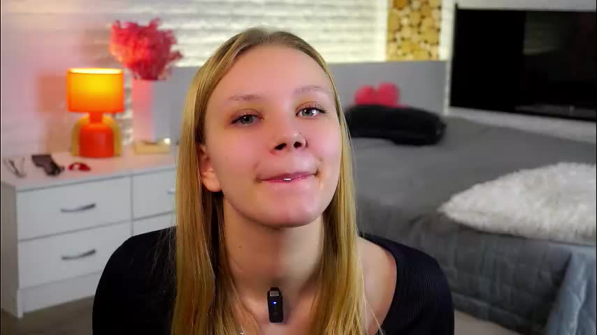 laurendarou Live Sex November 25, 2025