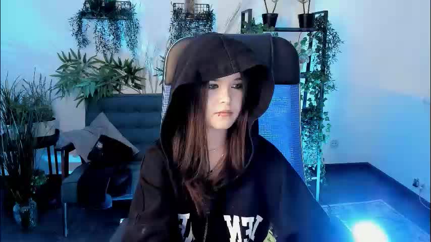 elainebeness Live Sex December 14, 2025