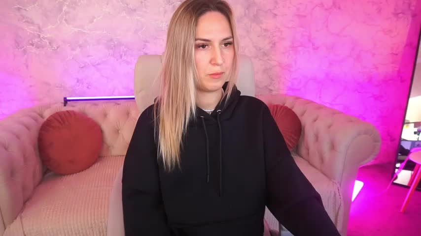 LovelyMollyy Live Sex December 14, 2025