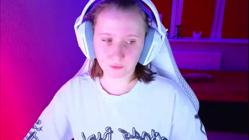 moon_avengers Live Sex December 13, 2025