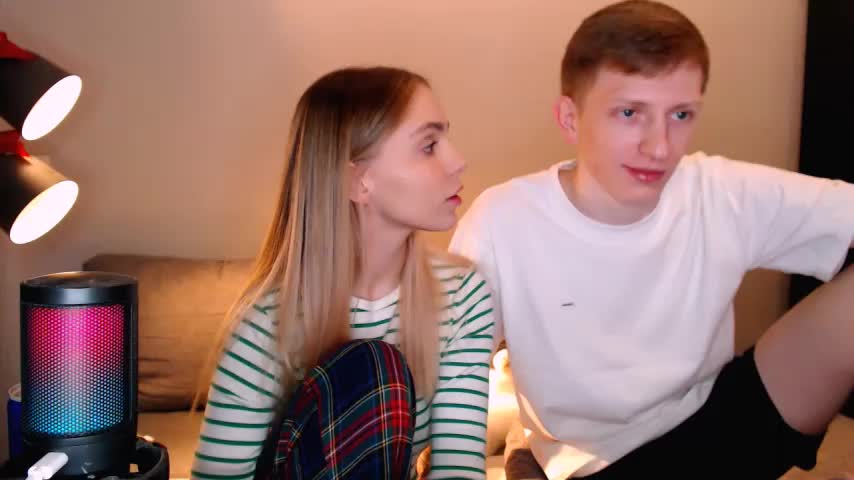 juliaanddima Live Sex December 15, 2025