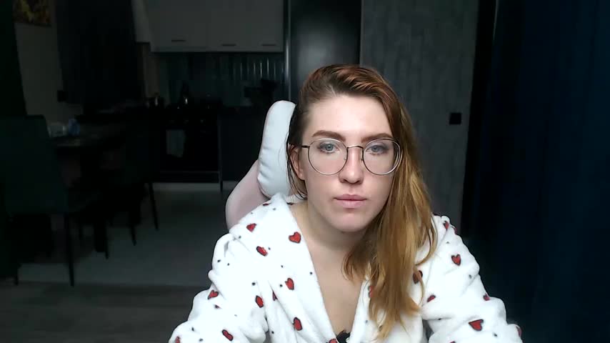 Reginasmilee Live Sex December 13, 2025