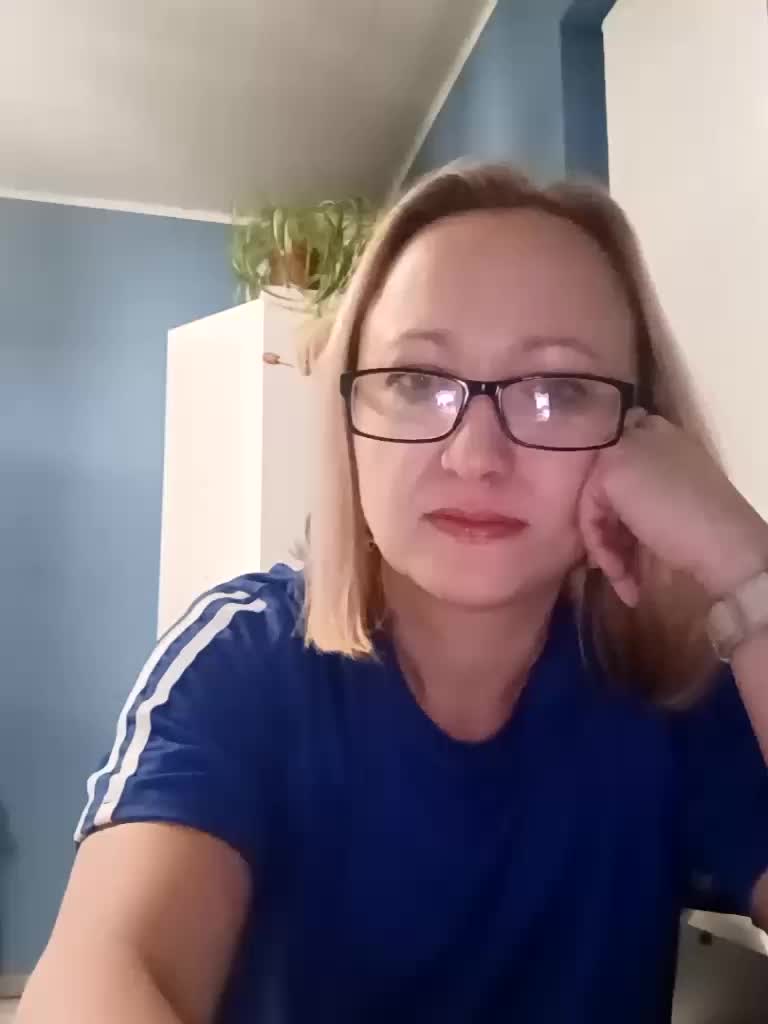 Krasotkas_duo Live Sex November 24, 2025