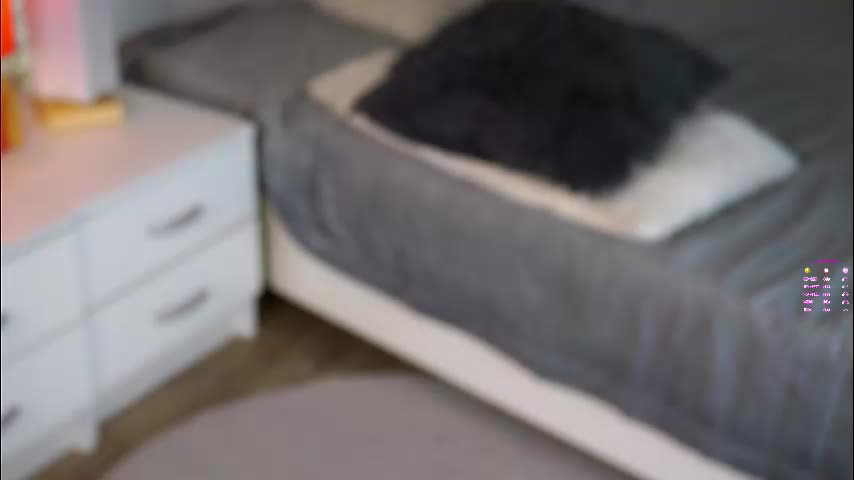 laurendarou Live Sex November 25, 2025