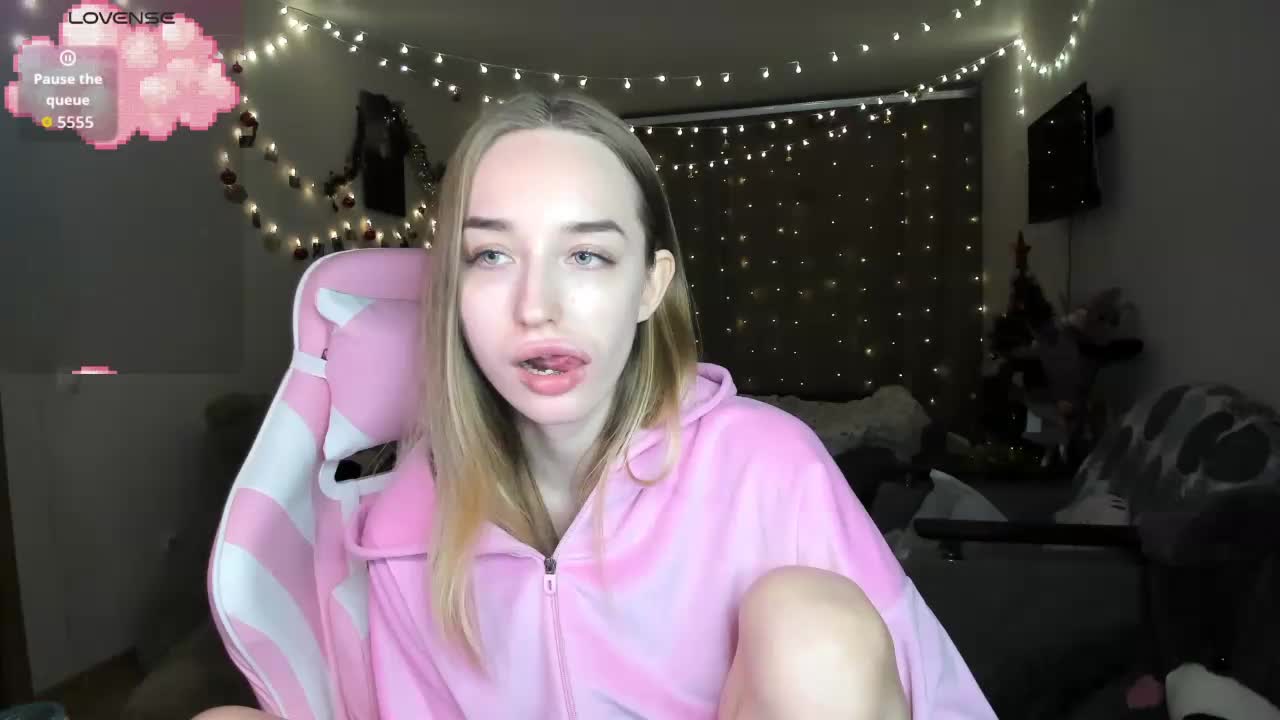 Polikinesis Live Sex November 24, 2025