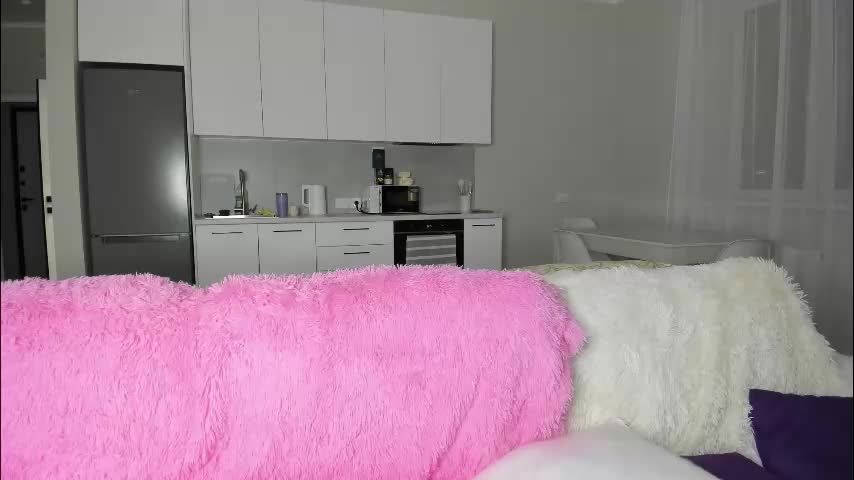 molly_555 Live Sex December 12, 2025