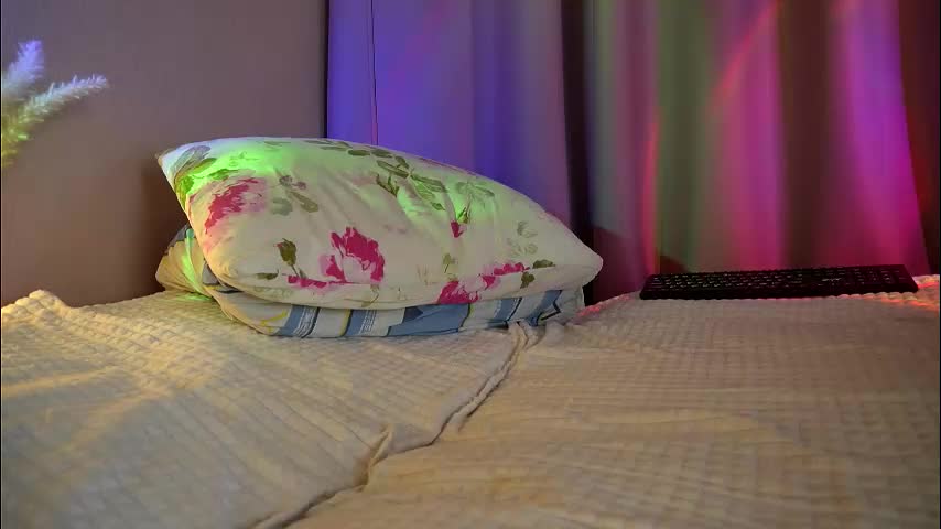 holyyy_fuck Live Sex December 12, 2025